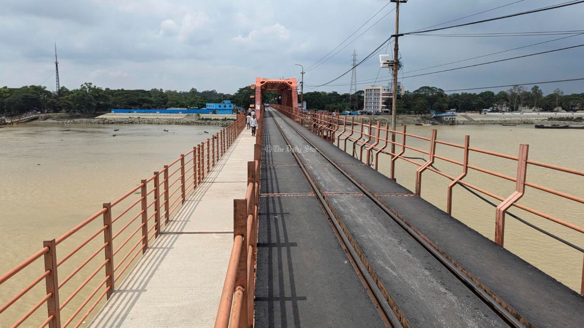 যান চলাচলের জন্য প্রস্তুত কালুরঘাট সেতু
