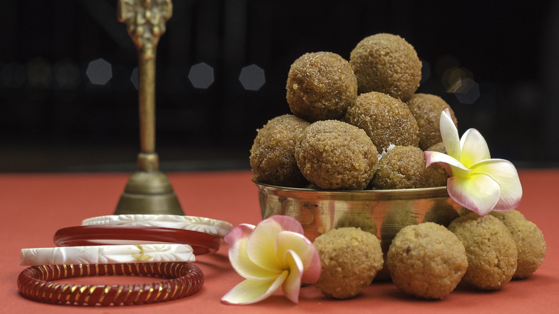 ঘরেই বানান পূজোর নাড়ু