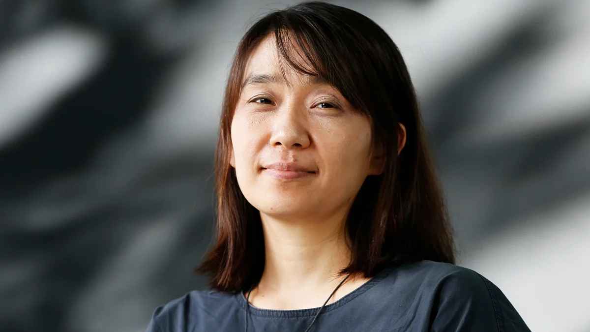 রাষ্ট্র-জনগণের সম্পর্ক হান কাং যেভাবে দেখেন