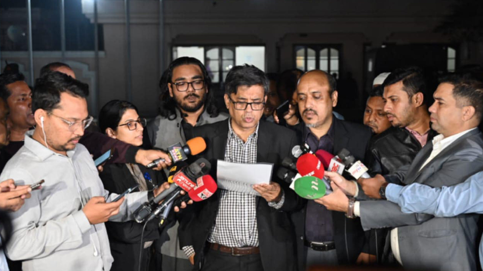 জুলাই গণঅভ্যুত্থানের ঘোষণাপত্র তৈরি করবে অন্তর্বর্তী সরকার