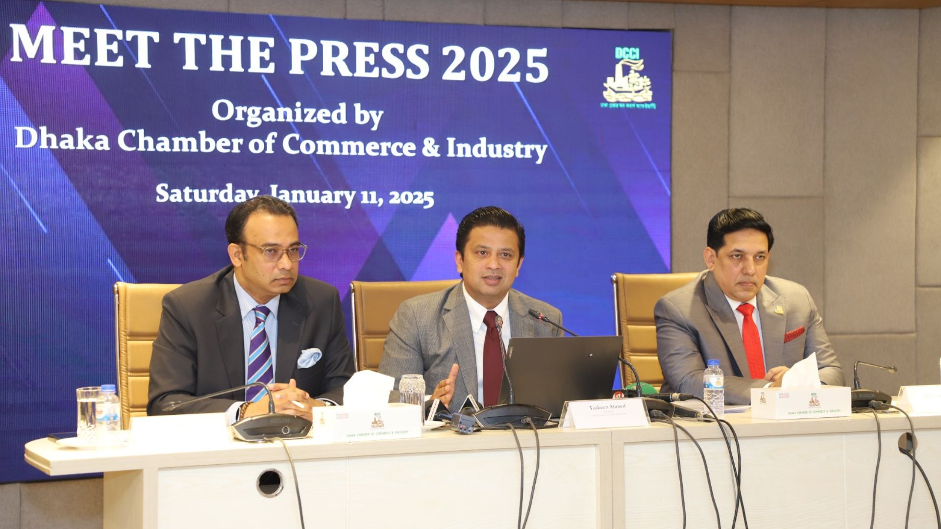 পণ্যে শুল্প-কর বাড়ানো ও শিল্পে গ্যাসের মূল্যবৃদ্ধির উদ্যোগ আত্মঘাতী: ডিসিসিআই সভাপতি