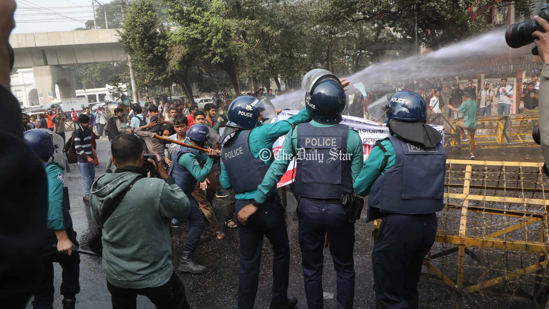 আদিবাসী শিক্ষার্থীদের ওপর হামলার প্রতিবাদ মিছিলে পুলিশের জলকামান, লাঠিচার্জ