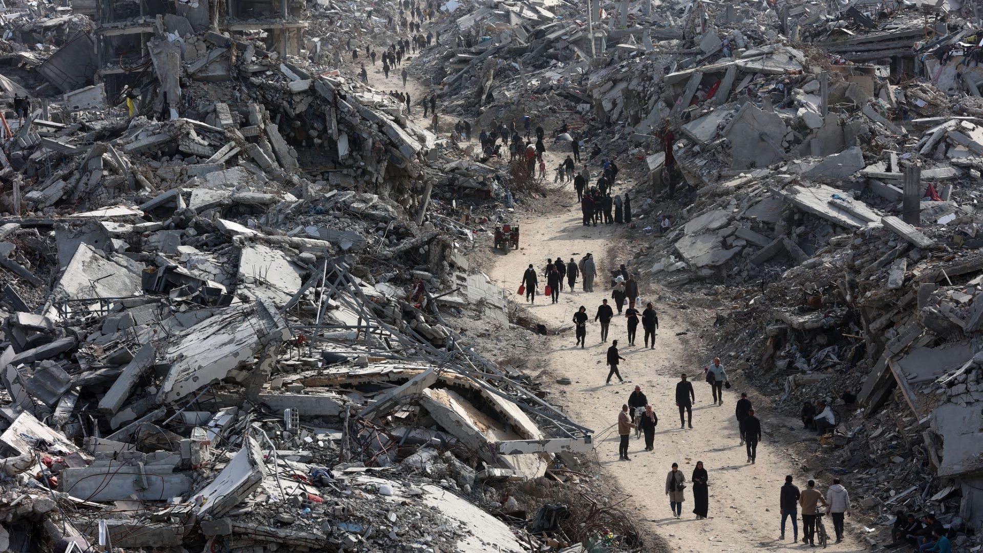 মুক্তির জন্য আরও ৩ জিম্মির নাম প্রকাশ করল হামাস