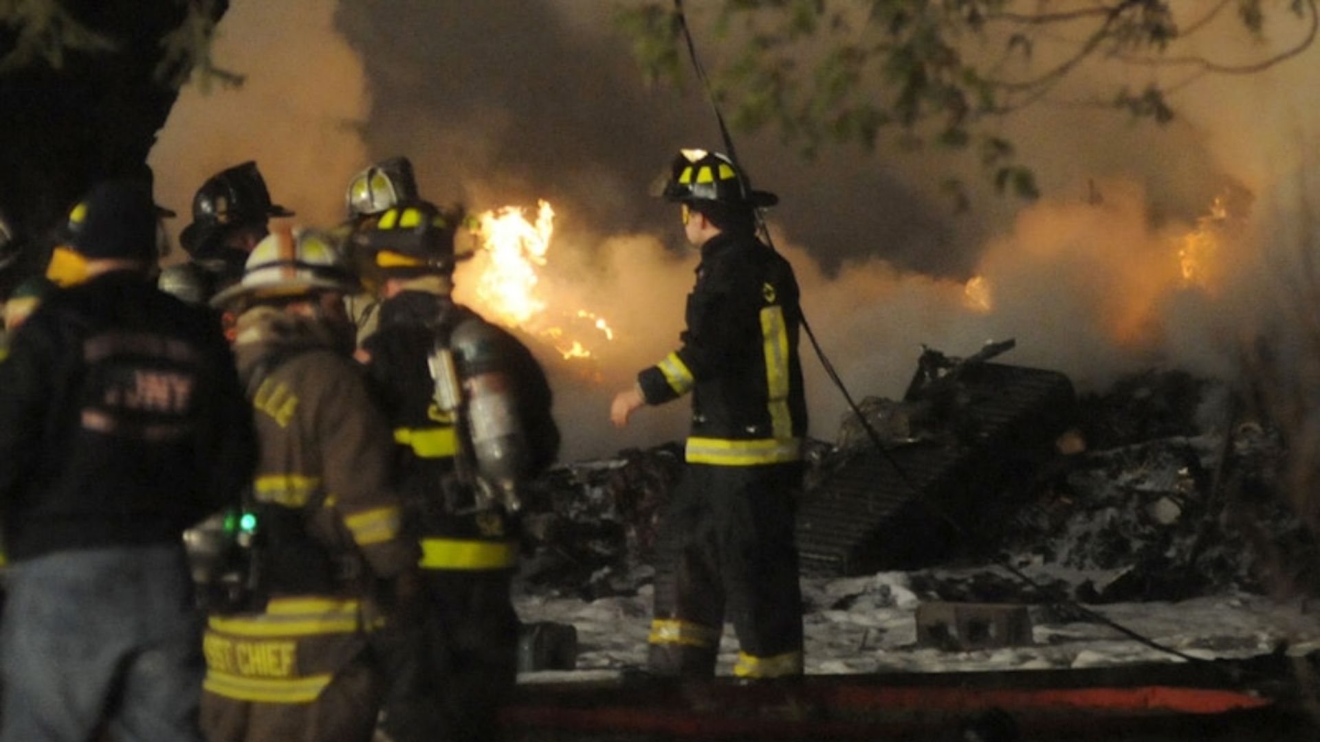 যুক্তরাষ্ট্রে উড়োজাহাজ-হেলিকপ্টার সংঘর্ষ: ২৮ মরদেহ উদ্ধার, ৬৭ জনেরই মৃত্যুর শঙ্কা