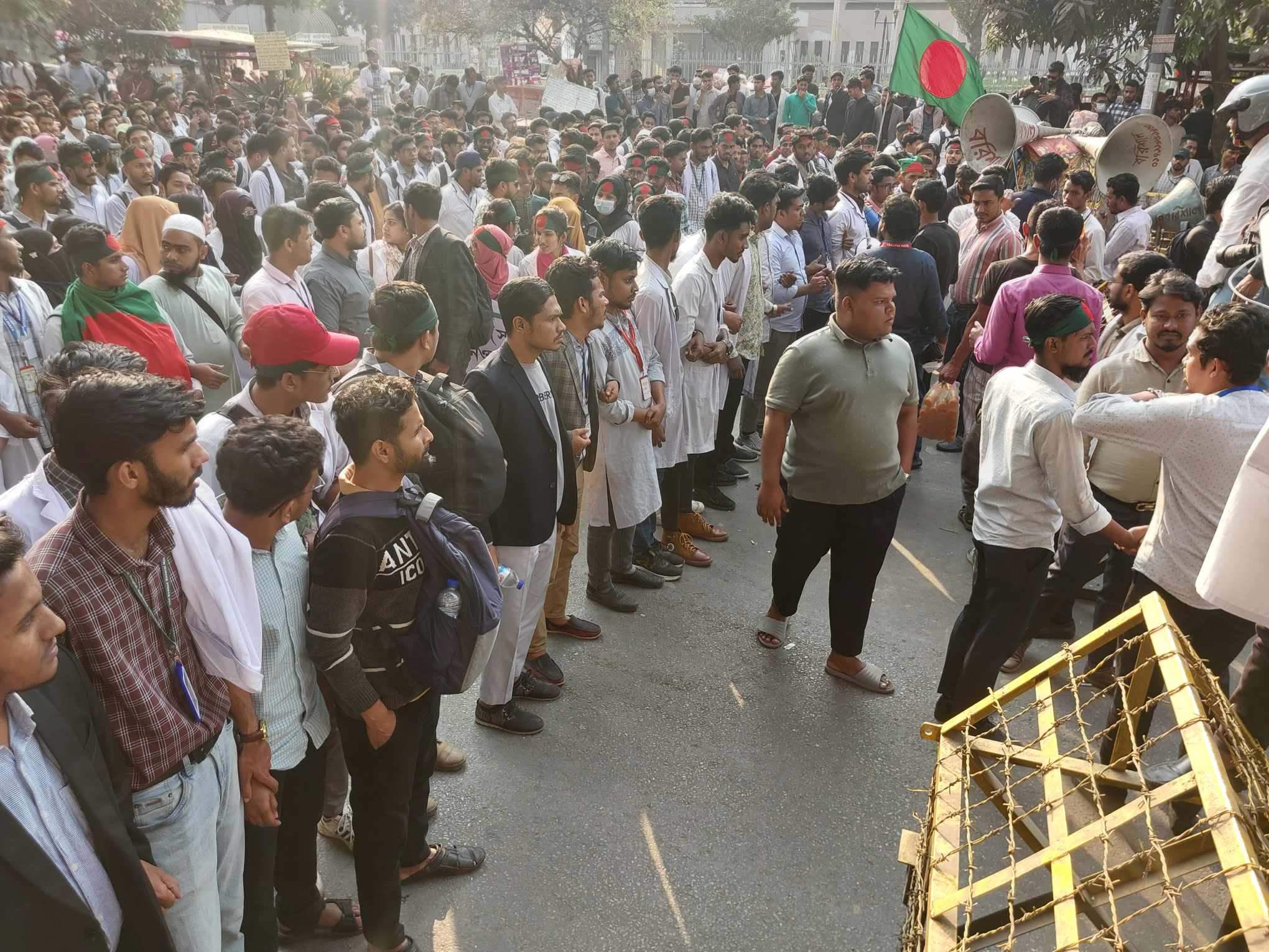 সচিবালয়ে গেছে আন্দোলনকারী ম্যাটস শিক্ষার্থীদের প্রতিনিধি দল