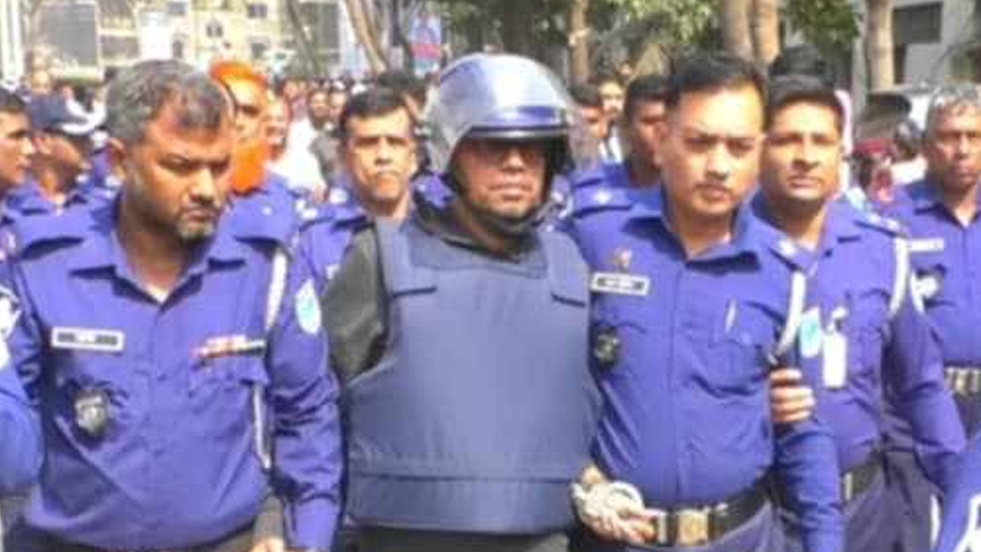 নারায়ণগঞ্জে ৩ হত্যা মামলায় ১২ দিনের রিমান্ডে পলক