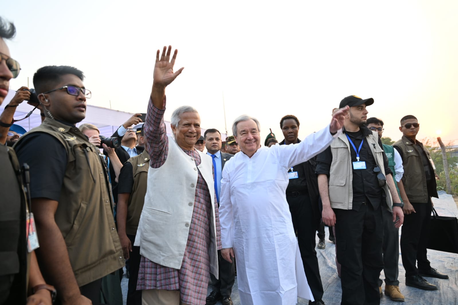 রোহিঙ্গারা জানিয়েছেন তারা বোঝা হতে চান না, নিজ দেশে ফিরতে চান: ড. ইউনূস