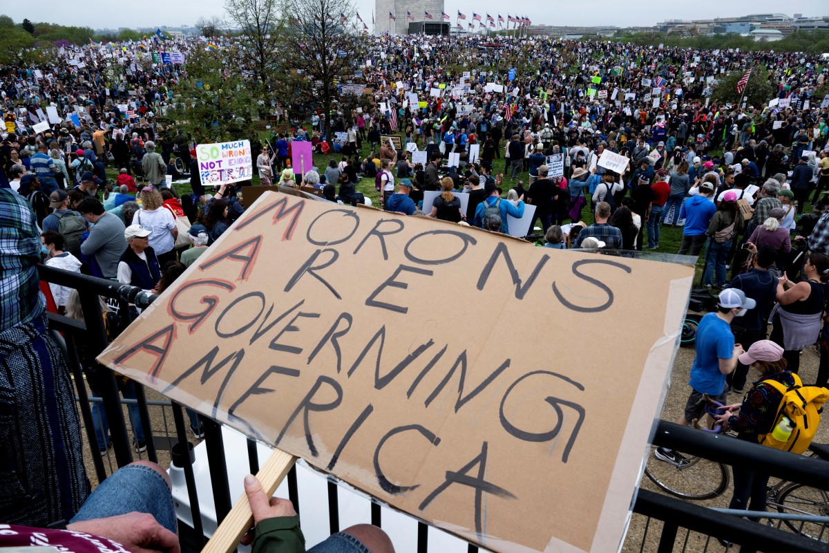 যুক্তরাষ্ট্রে ১২০০ জায়গায় ট্রাম্পবিরোধী বিক্ষোভ