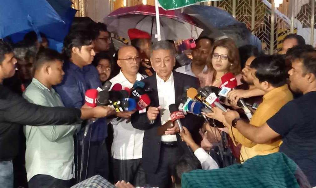 সংস্কারে ঐকমত্য হলে এক মাসে শেষ করে ডিসেম্বরের আগে নির্বাচন সম্ভব: আমীর খসরু