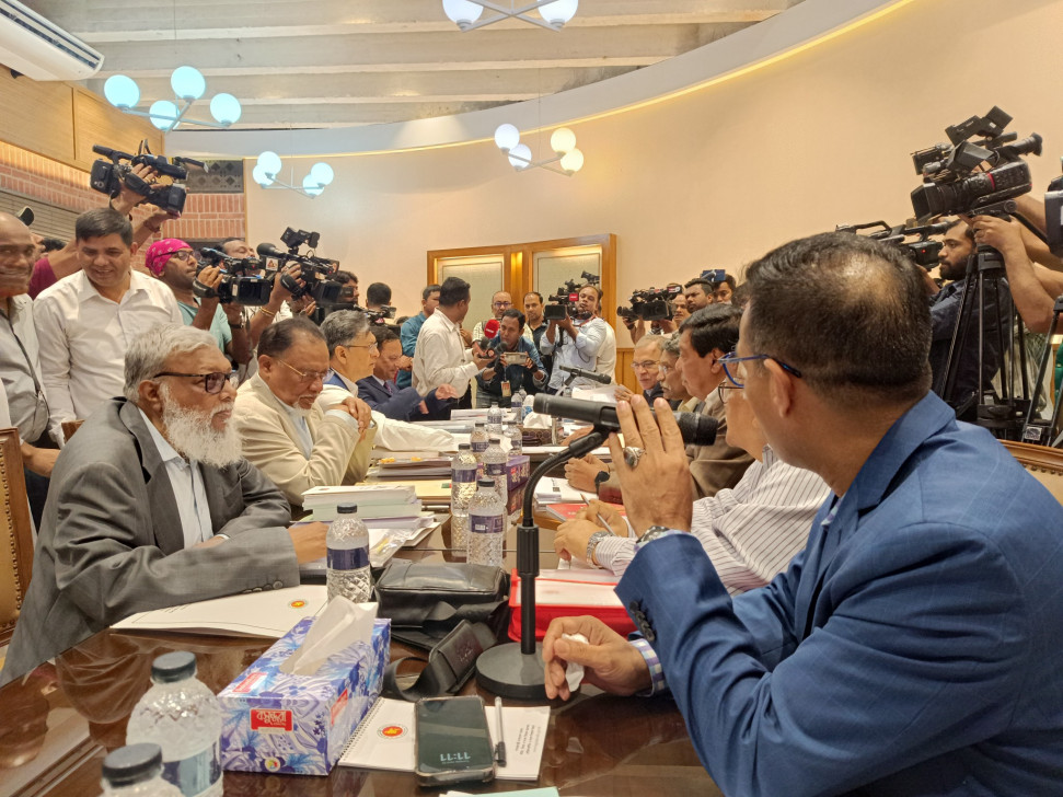 ঐকমত্য কমিশনের সঙ্গে তৃতীয় দফা বৈঠকে বিএনপি