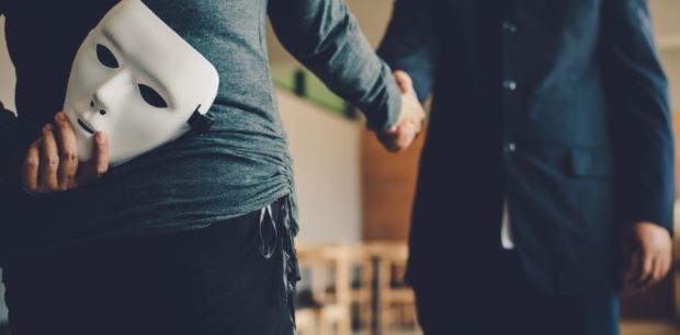 জীবন থেকে ঈর্ষা বাদ দেবেন যেভাবে