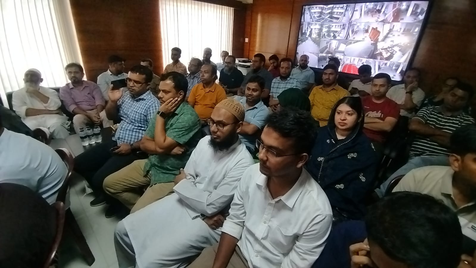 প্রশাসনিক কার্যক্রম বর্জন করে কুয়েট শিক্ষক সমিতির অবস্থান ধর্মঘট