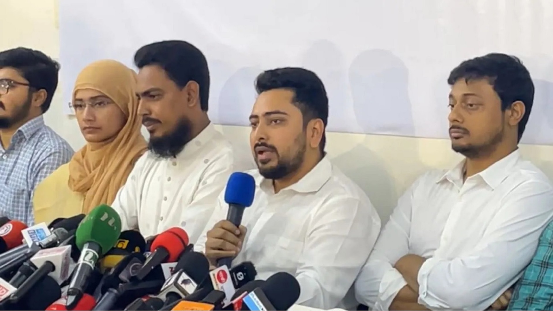 শাপলা মার্কা নিয়ে নির্বাচনে অংশ নেব: নাহিদ ইসলাম