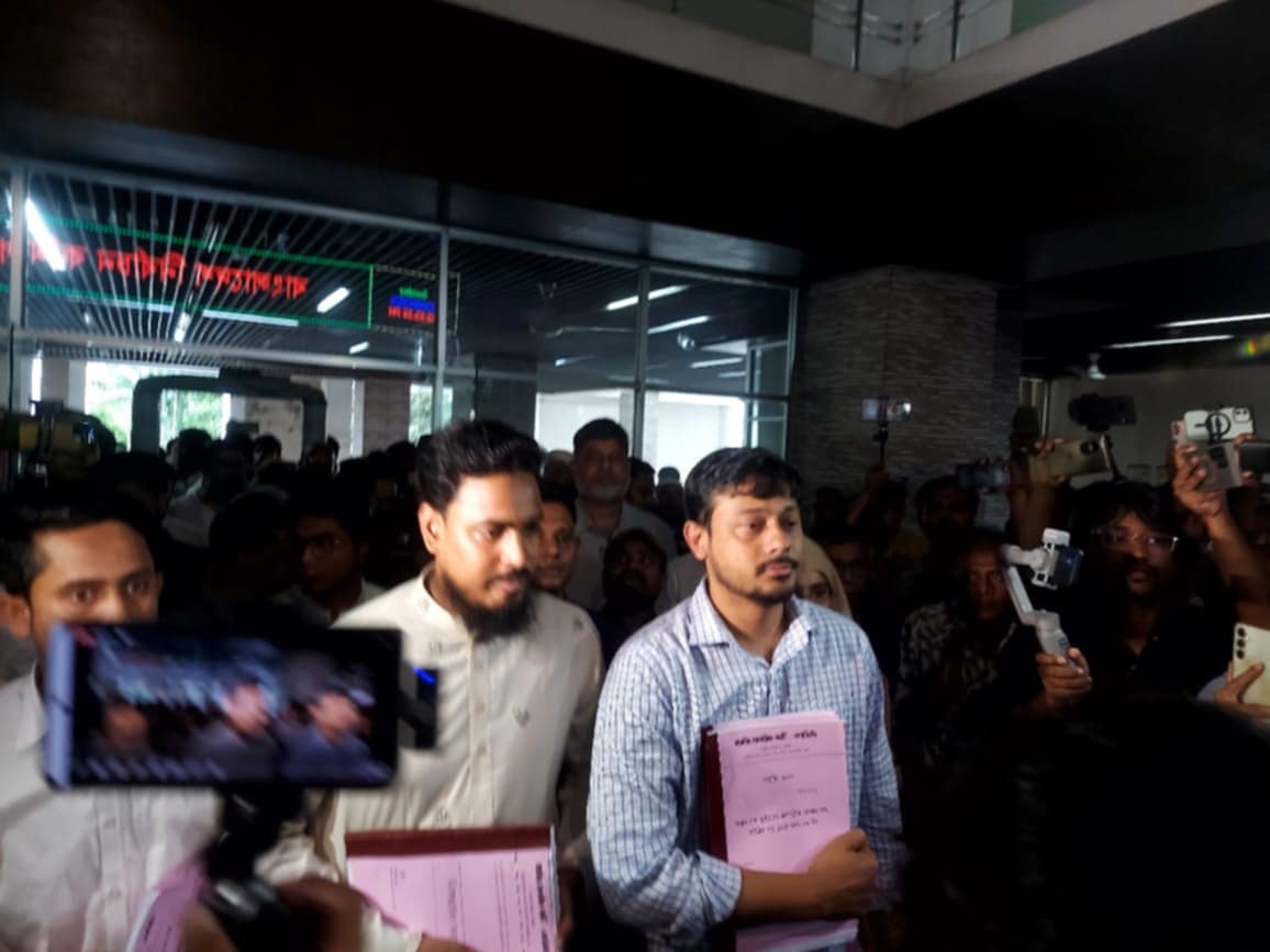 নিবন্ধনের জন্য ইসিতে আবেদন এনসিপির, প্রতীক চেয়েছে শাপলা