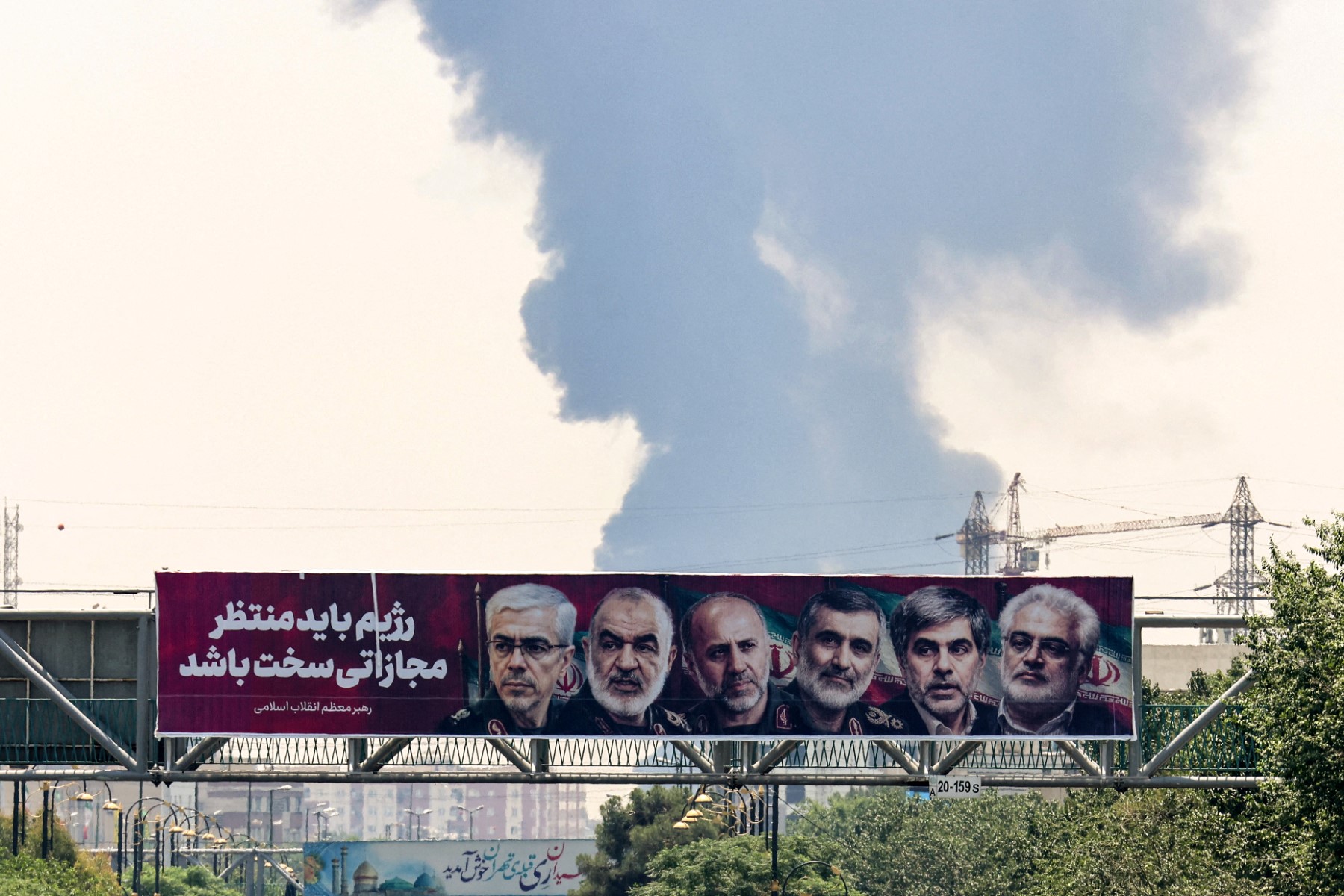 বিজ্ঞানীদের হত্যা করে ইরানের পরমাণু কর্মসূচি ঠেকিয়ে রাখা সম্ভব?