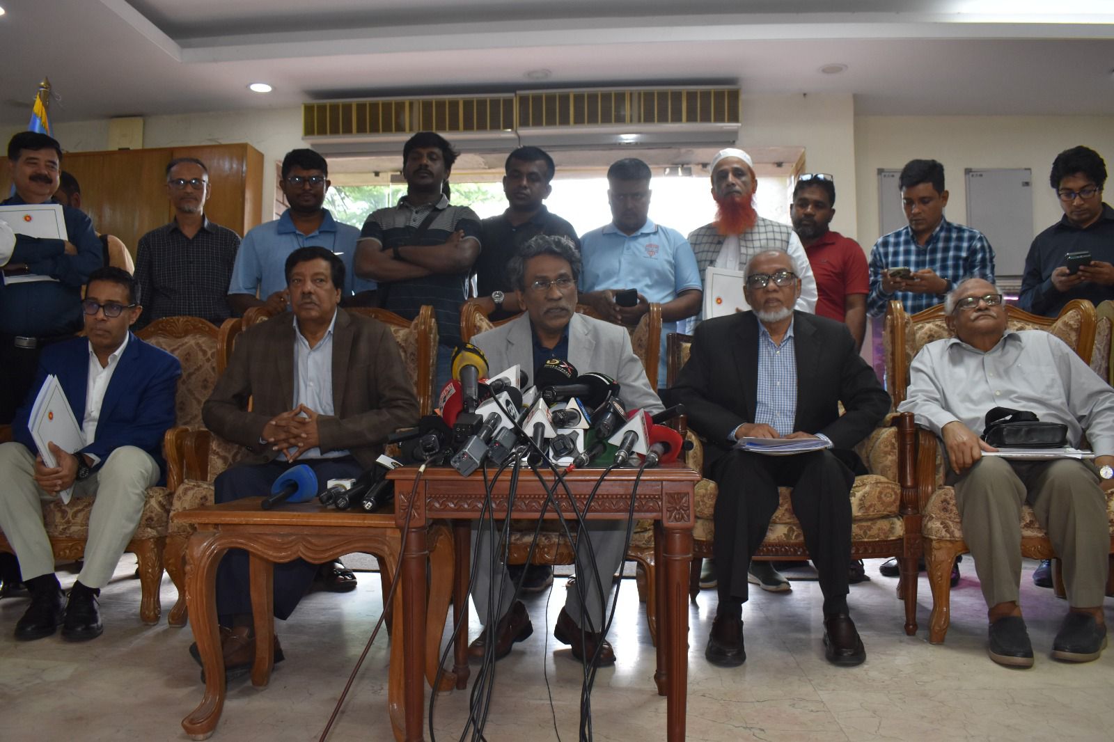 বিভাগীয় শহরে হাইকোর্টের স্থায়ী বেঞ্চ স্থাপনে ঐকমত্য হয়েছে: আলী রীয়াজ