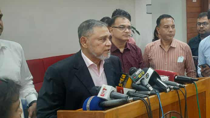 গত ৩ নির্বাচনকে সার্টিফিকেট দেওয়া বিদেশি পর্যবেক্ষকদের অনুমতি দেওয়া হবে না: সিইসি