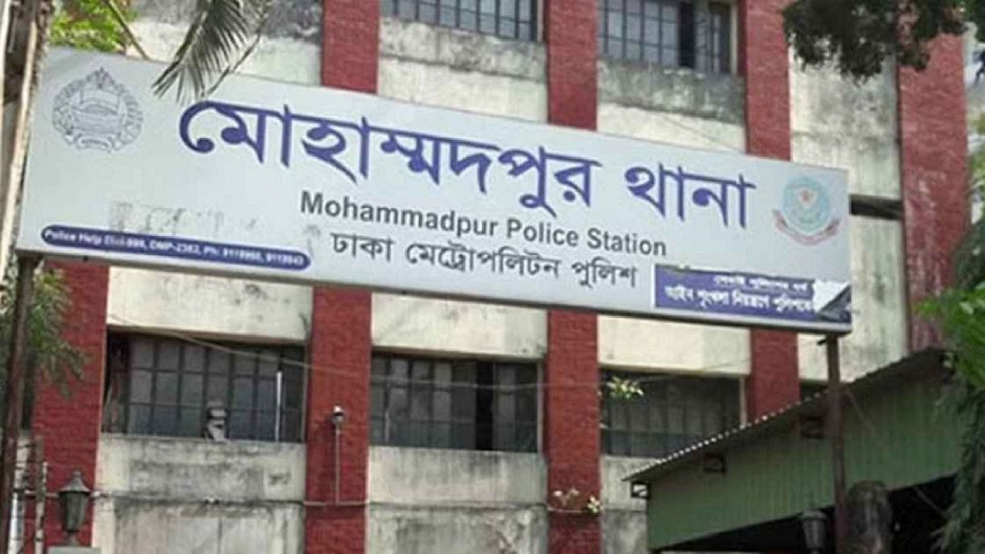 লালমাটিয়ায় ঢাবি-জবির ৪ শিক্ষার্থীর ওপর কিশোর গ্যাংয়ের হামলা, একজন ছুরিকাহত