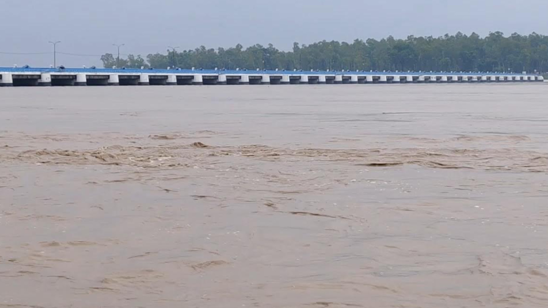 তিস্তার পানি বিপৎসীমার ওপরে, ৪ জেলায় বন্যার আশঙ্কা