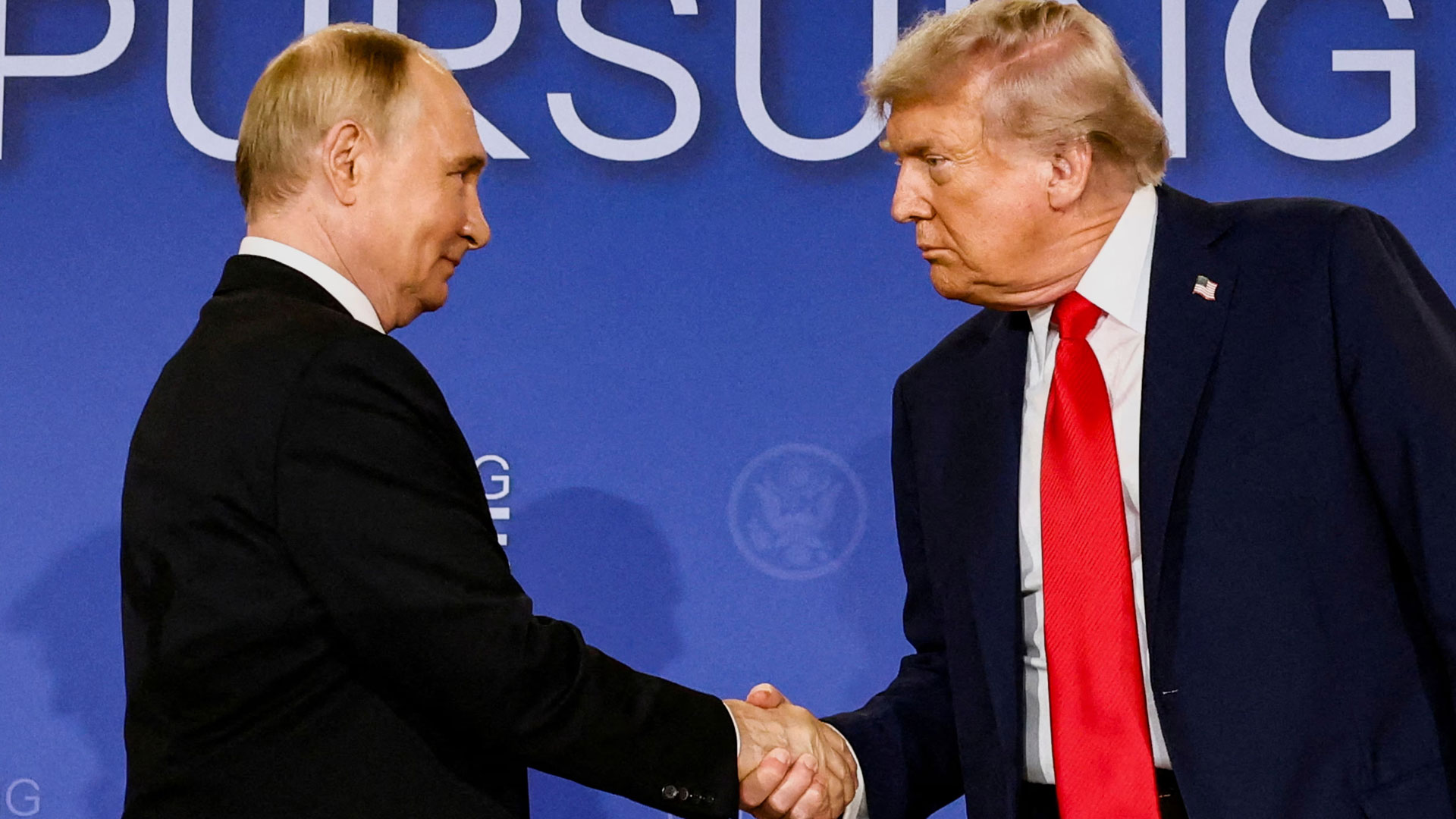 হাঙ্গেরিতে পুতিন-ট্রাম্প বৈঠক, টমাহক ক্ষেপণাস্ত্র নিয়ে আশা দেখছেন না জেলেনস্কি