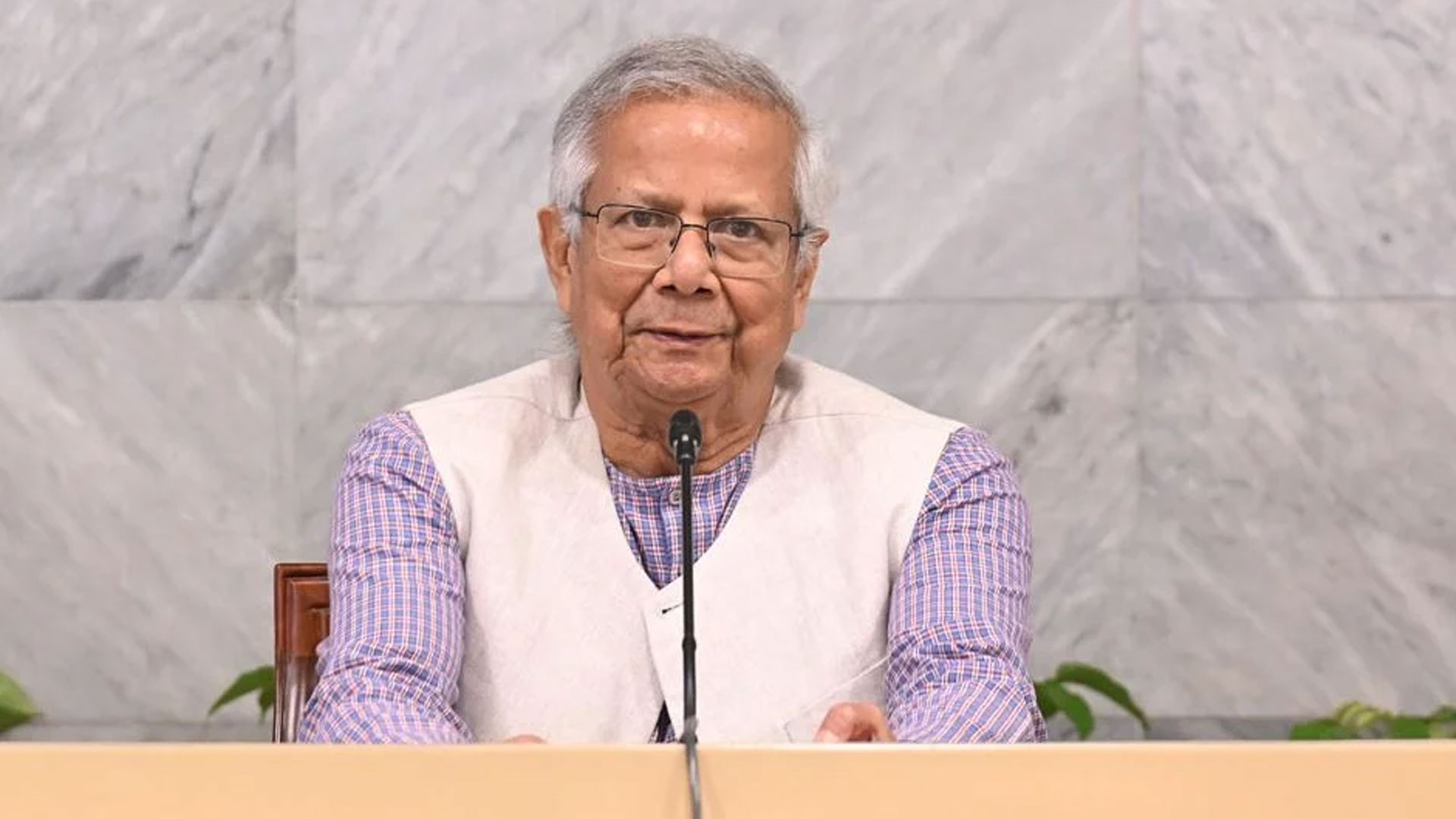 কড়াইলে ক্ষতিগ্রস্তদের প্রয়োজনীয় সহায়তা দেবে সরকার: প্রধান উপদেষ্টা