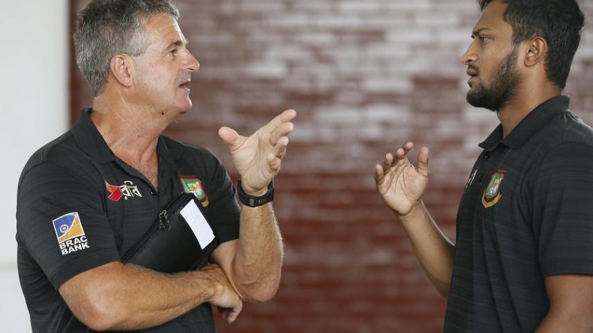 Steve Rhodes-Shakib Al Hasan