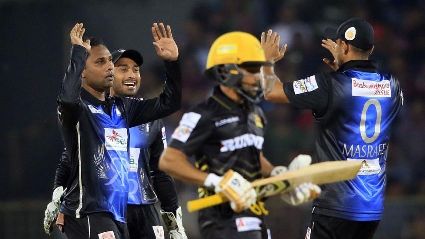 মাশরাফির গায়ে  শূন্য নম্বর