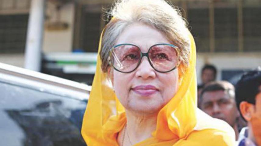 খালেদা জিয়া ঢাকায় মার্কিন দূতাবাসে