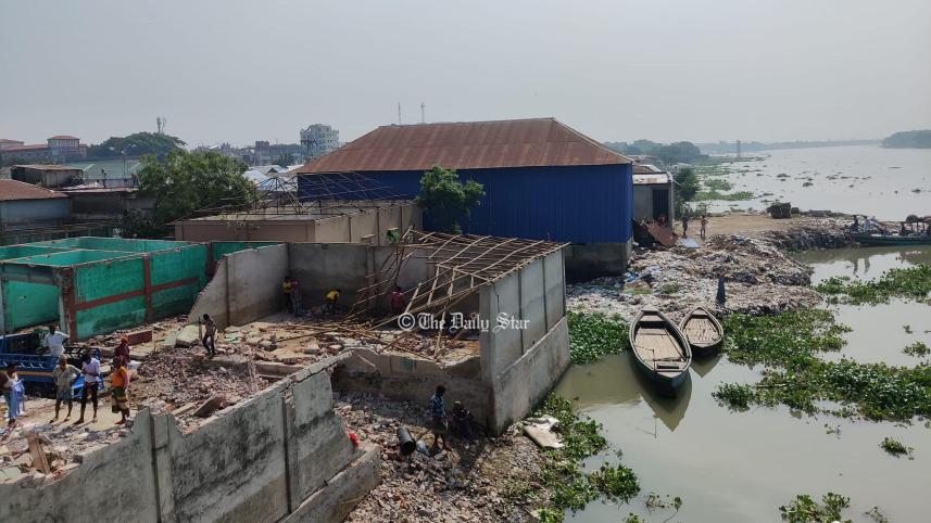 সাভার অবৈধ স্থাপনা