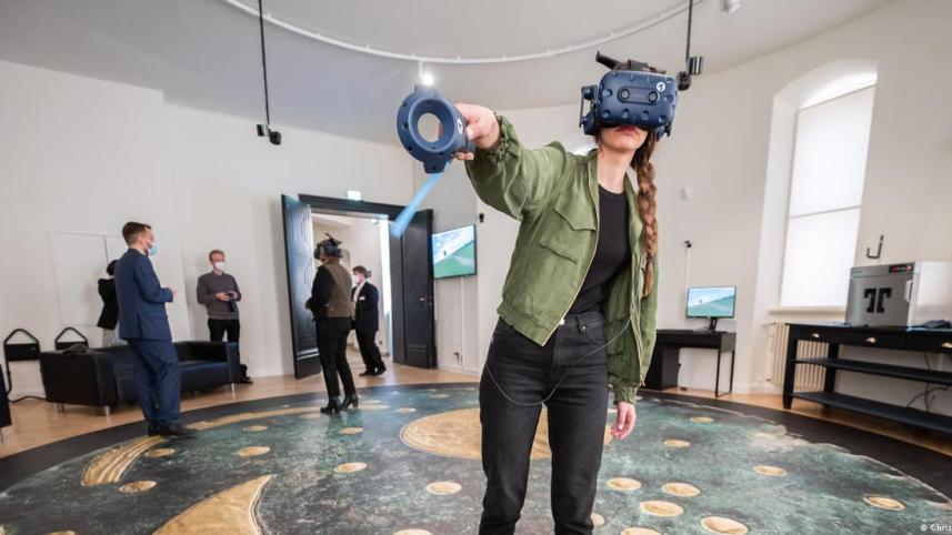 ভয়ভীতি দূর করতে ভার্চুয়াল রিয়্যালিটি থেরাপি.jpg