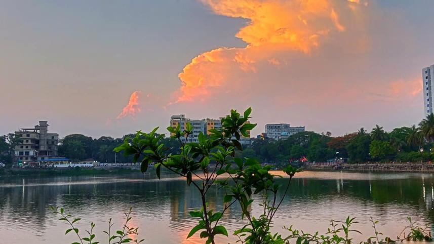 ফেনীর রাজাঝির দিঘি.jpg