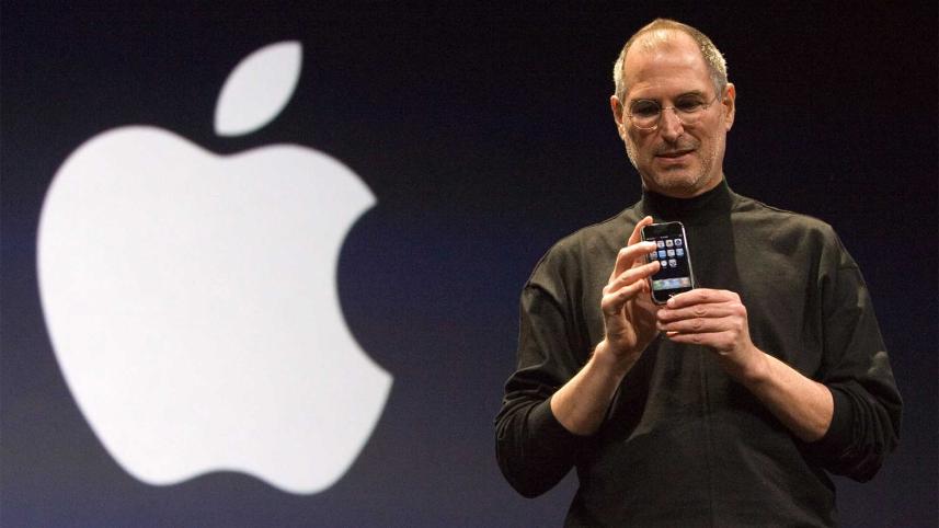 steve-jobs-holding-the-first-iphone.jpg