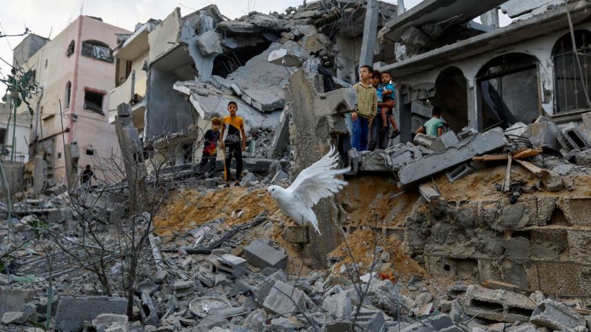 israel_air_strike_on_gaza_october_2023.jpg