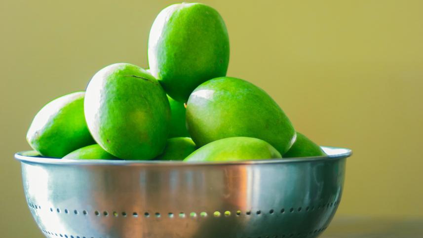 কাঁচা আমের উপকারিতা