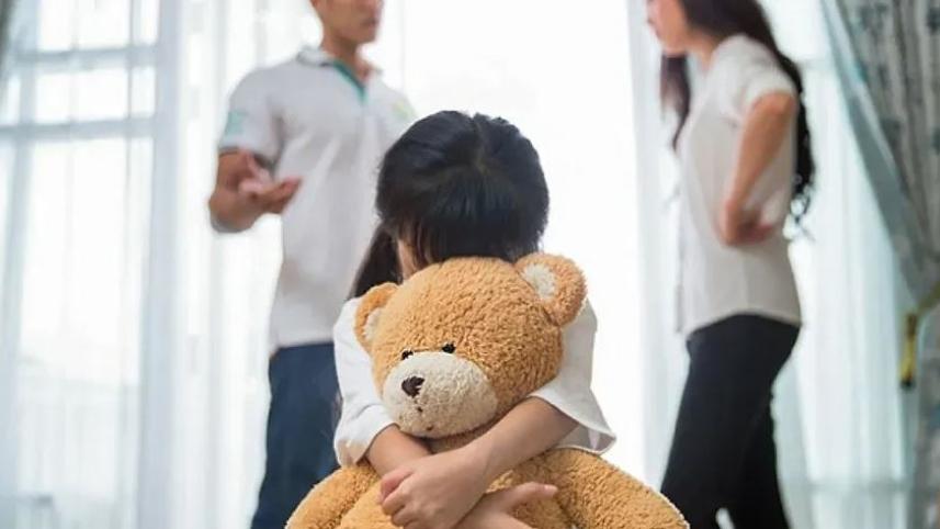 সন্তানের মানসিক স্বাস্থ্যে দাম্পত্য কলহের প্রভাব