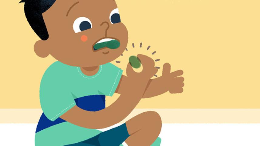 শিশু হঠাৎ কিছু গিলে ফেললে করণীয়