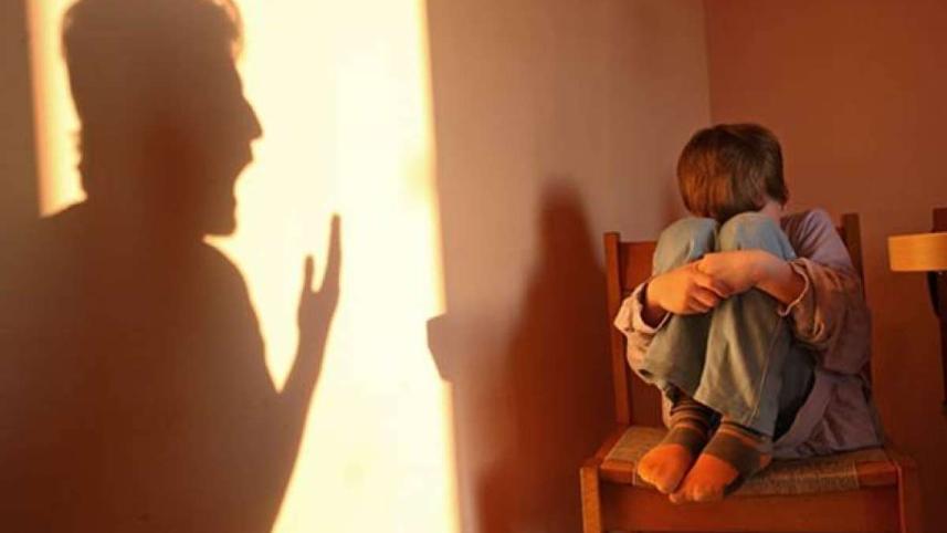 শিশুকে মারধর করা