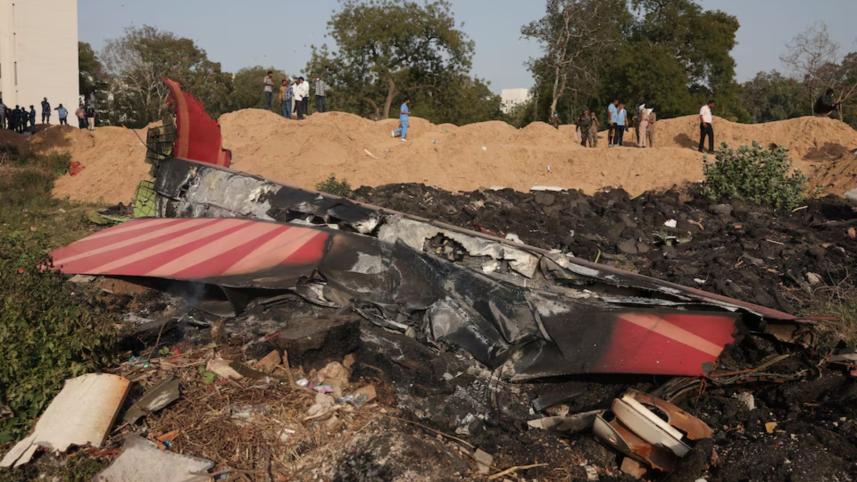 india_plane_crash_1.jpg