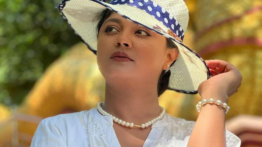 মৌসুমী হামিদ.jpg