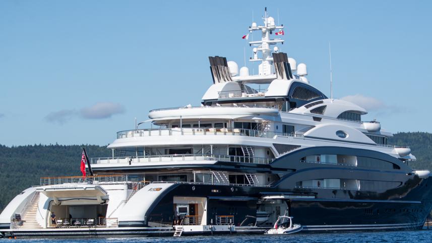 Superyacht Serene.jpg