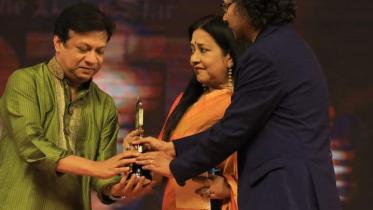 ইন্তেখাব দিনার.jpg