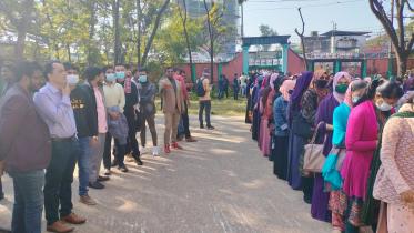 পররাষ্ট্রমন্ত্রী মোমেনের ভোটকেন্দ্রে ডামি ভোটার