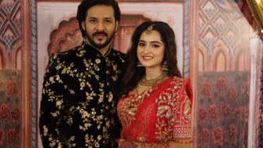 নিরব ও কেয়া পায়েল